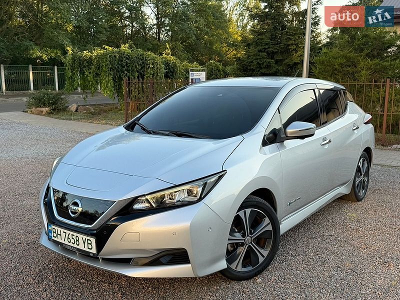 Хетчбек Nissan Leaf 2018 в Білгороді-Дністровському