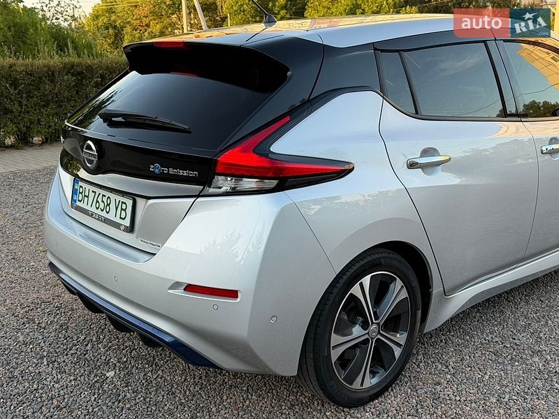 Хетчбек Nissan Leaf 2018 в Білгороді-Дністровському