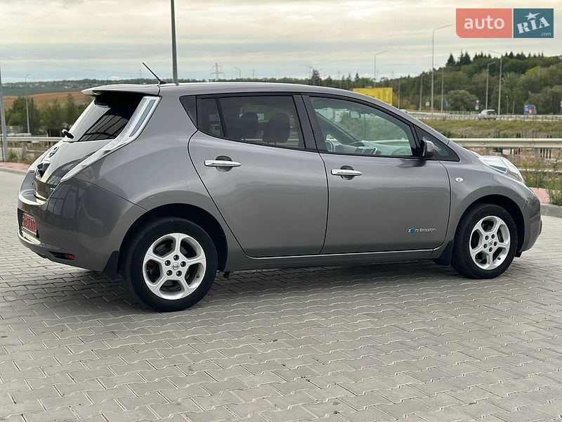 Хэтчбек Nissan Leaf 2014 в Тернополе