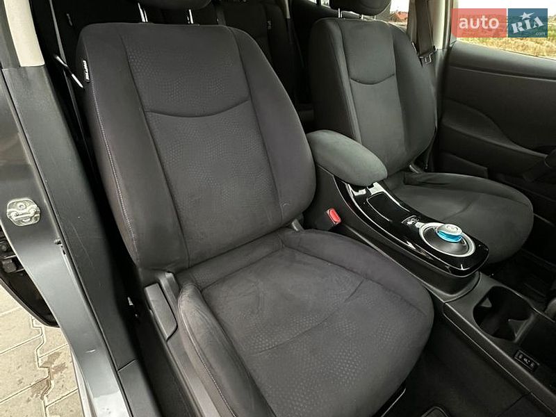 Хэтчбек Nissan Leaf 2014 в Тернополе