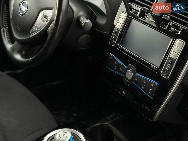 Хэтчбек Nissan Leaf 2014 в Тернополе