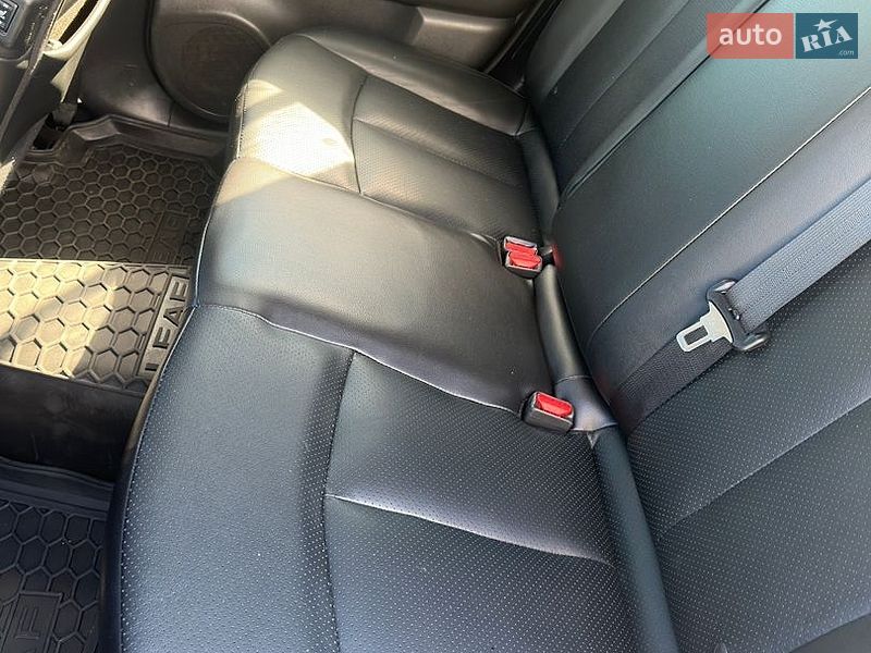 Хетчбек Nissan Leaf 2013 в Черкасах фото 6 Хетчбек Nissan Leaf 2013 в Черкасах
