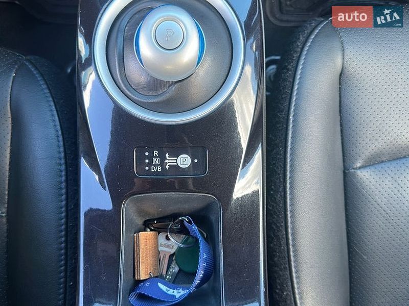 Хетчбек Nissan Leaf 2013 в Черкасах фото 11 Хетчбек Nissan Leaf 2013 в Черкасах