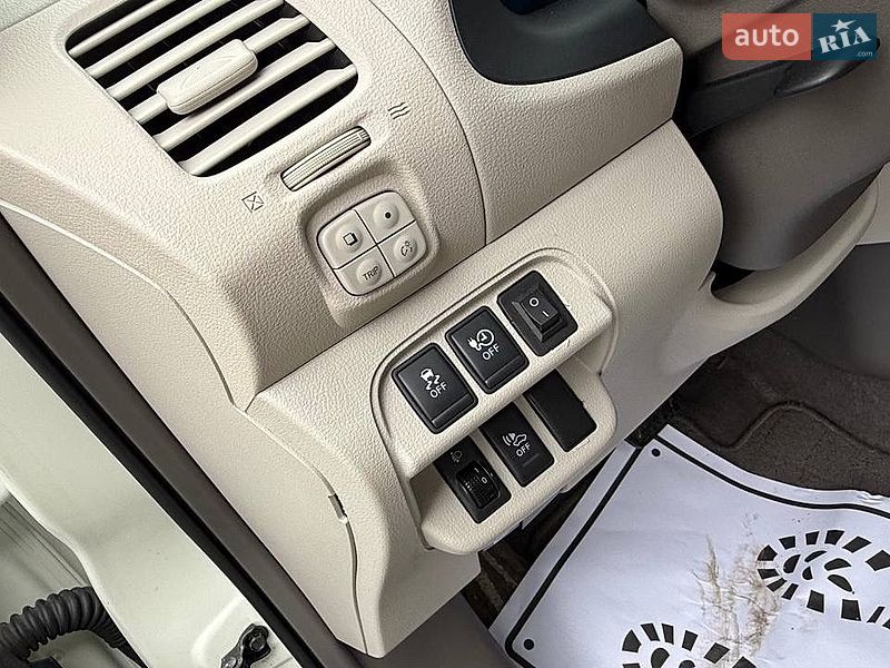 Хэтчбек Nissan Leaf 2011 в Трускавце