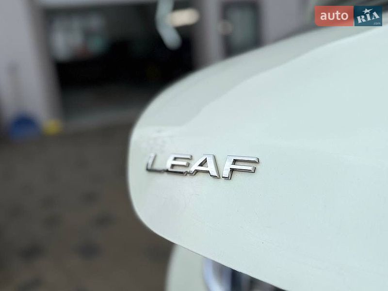 Хэтчбек Nissan Leaf 2011 в Трускавце