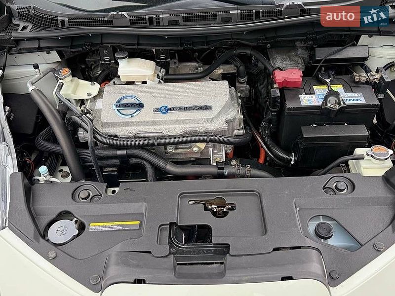 Хэтчбек Nissan Leaf 2011 в Трускавце