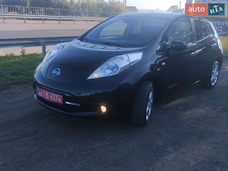 Хэтчбек Nissan Leaf 2014 в Ровно