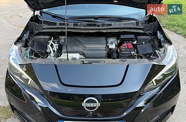 Хэтчбек Nissan Leaf 2022 в Ровно