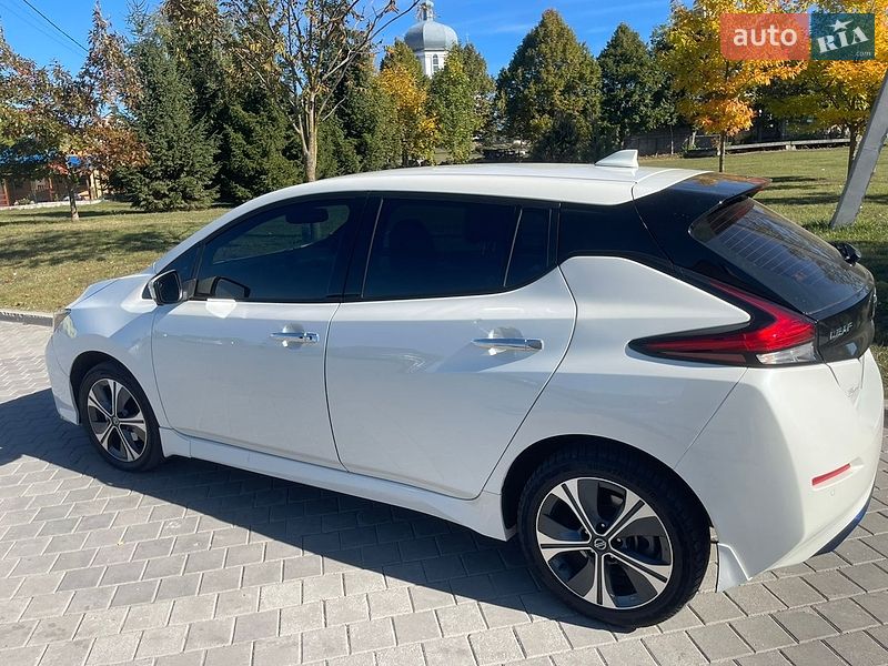 Хетчбек Nissan Leaf 2020 в Тернополі