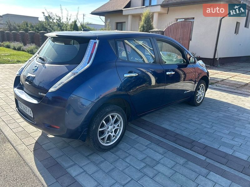 Хэтчбек Nissan Leaf 2016 в Ужгороде