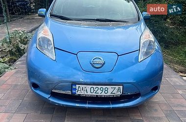Хэтчбек Nissan Leaf 2013 в Киеве фото Хэтчбек Nissan Leaf 2013 в Киеве