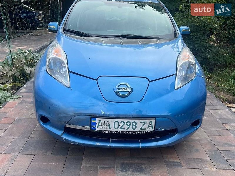 Хэтчбек Nissan Leaf 2013 в Киеве фото Хэтчбек Nissan Leaf 2013 в Киеве