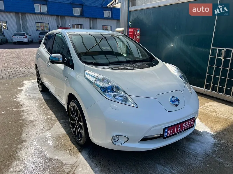 Nissan Leaf 2014