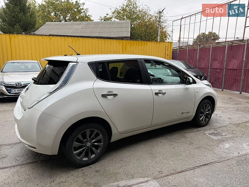 Nissan Leaf 2015