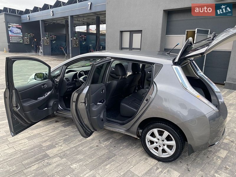 Хэтчбек Nissan Leaf 2013 в Луцке