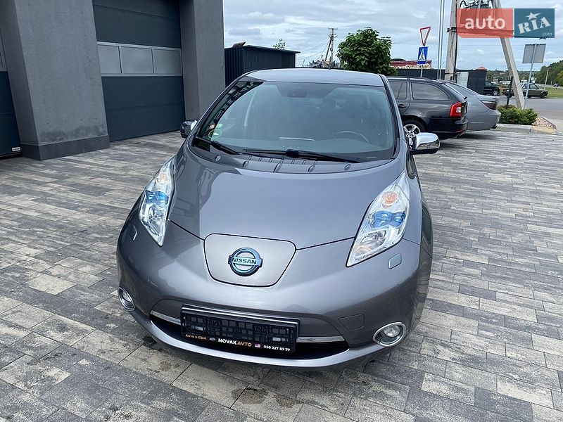 Хэтчбек Nissan Leaf 2013 в Луцке