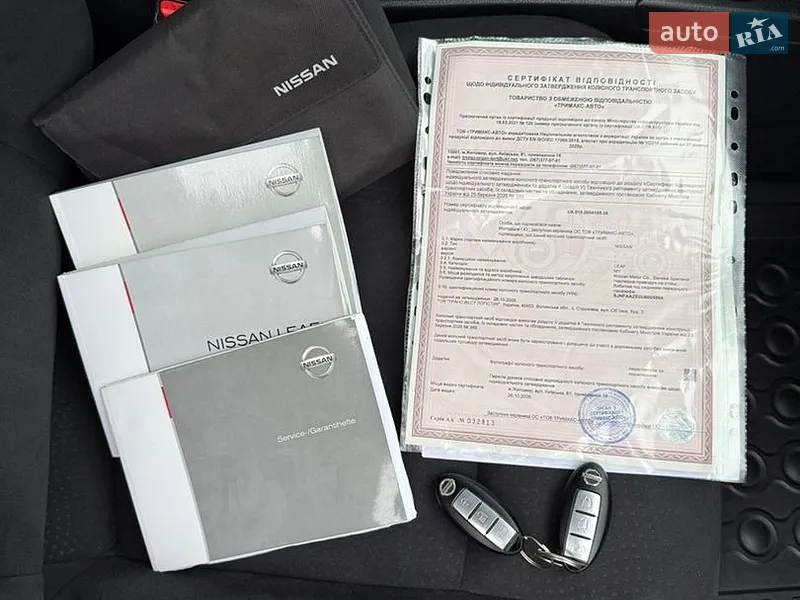 Хэтчбек Nissan Leaf 2013 в Ровно документ