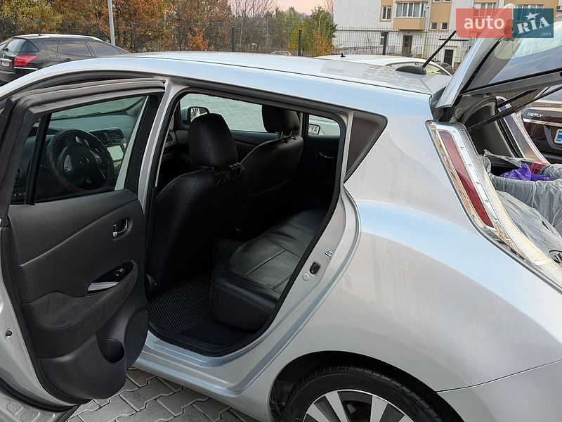 Хэтчбек Nissan Leaf 2016 в Виннице