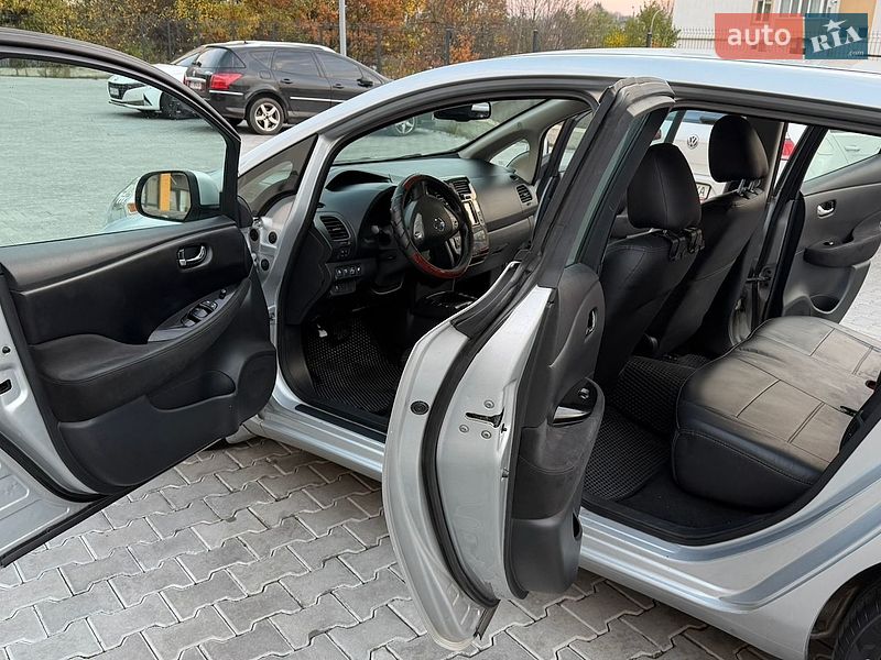 Хэтчбек Nissan Leaf 2016 в Виннице