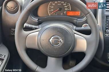 Хэтчбек Nissan March 2016 в 