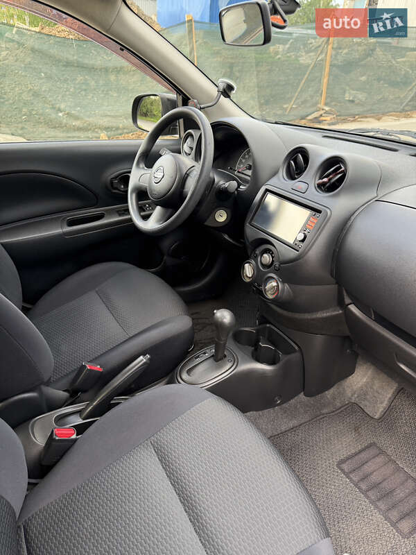 Хэтчбек Nissan March 2012 в Львове