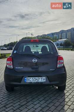 Хетчбек Nissan March 2011 в 