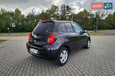 Хэтчбек Nissan March 2013 в 
