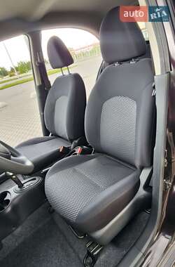 Хэтчбек Nissan March 2013 в 