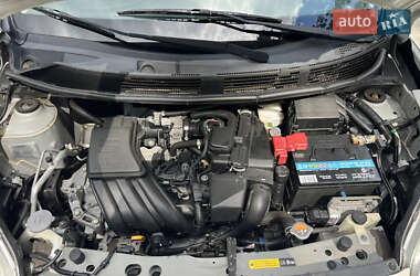 Хэтчбек Nissan March 2015 в 