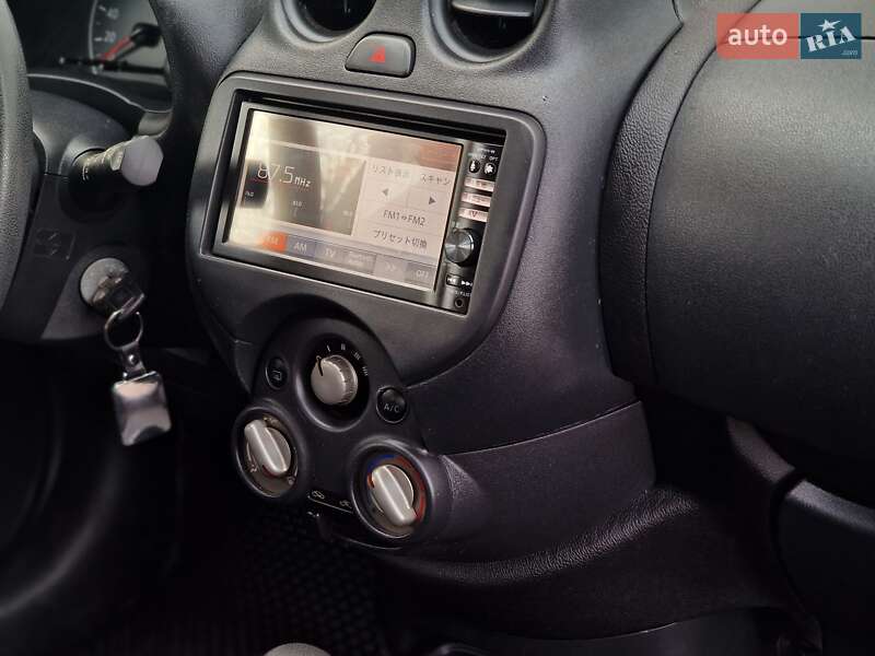 Хетчбек Nissan March 2012 в Одесі фото 50 Хетчбек Nissan March 2012 в Одесі