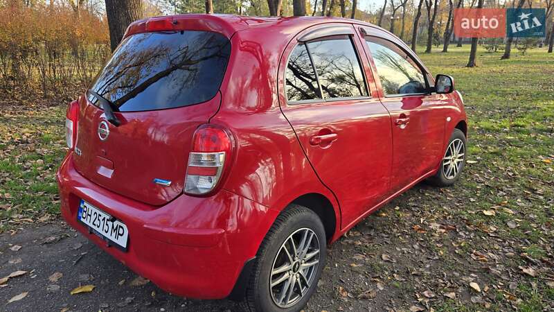 Хэтчбек Nissan March 2012 в Кривом Роге фото 3 Хэтчбек Nissan March 2012 в Кривом Роге
