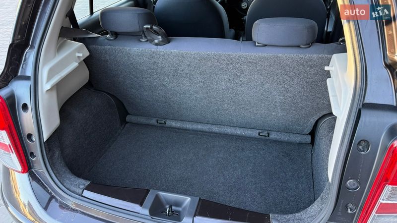 Хэтчбек Nissan March 2013 в Киеве