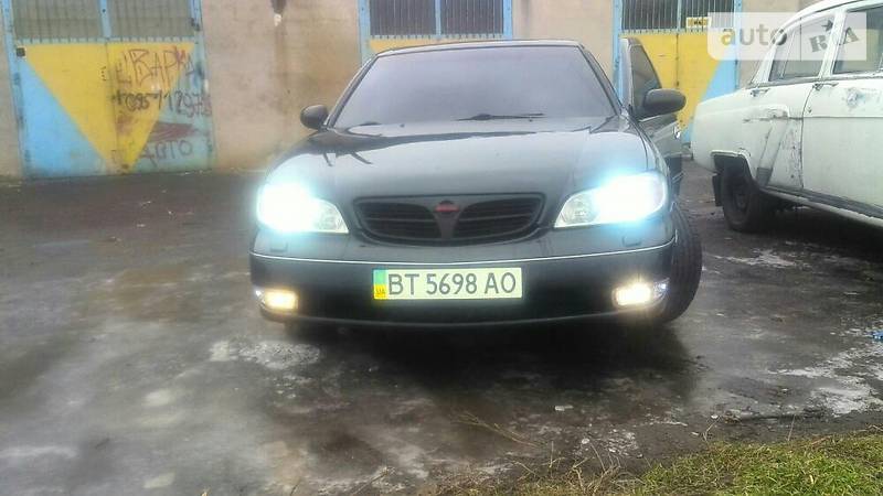 Седан Nissan Maxima 2001 в Одессе