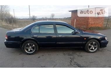 Седан Nissan Maxima 1999 в Ровно