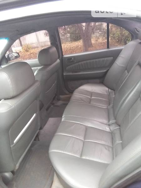 Седан Nissan Maxima 1996 в Кривому Розі