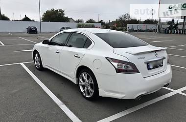 Седан Nissan Maxima 2012 в Херсоне