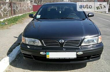 Седан Nissan Maxima 1998 в Хмельницком