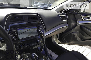 Седан Nissan Maxima 2017 в 