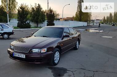 Седан Nissan Maxima 1998 в Измаиле