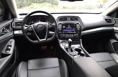 Седан Nissan Maxima 2019 в 