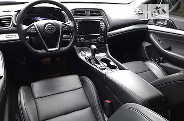 Седан Nissan Maxima 2019 в 