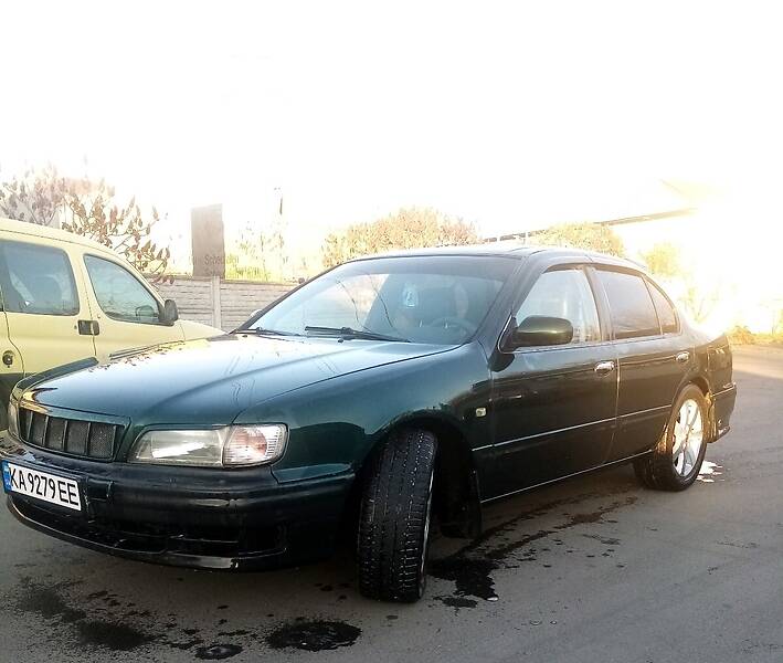 Седан Nissan Maxima 1999 в Василькові