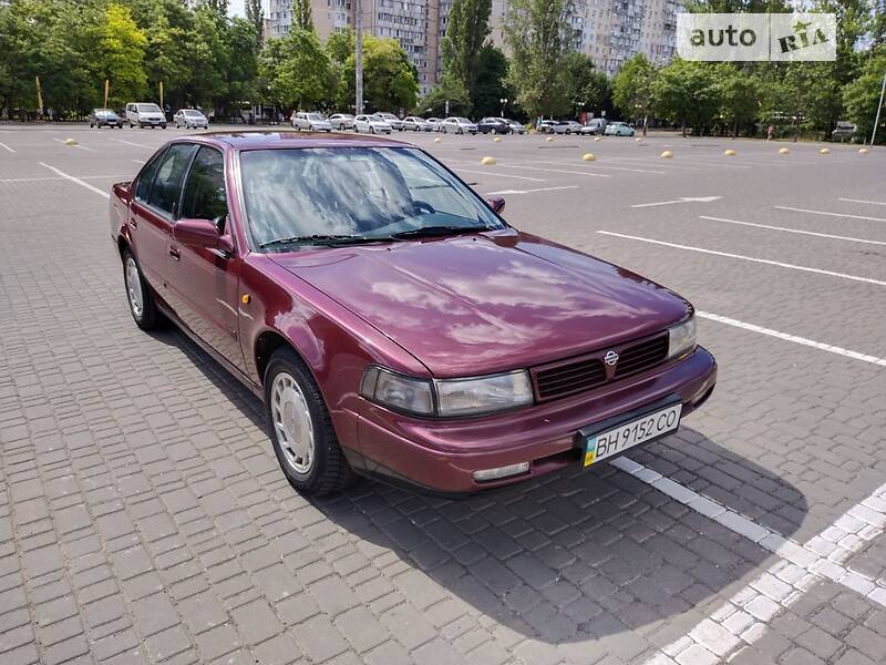Седан Nissan Maxima 1993 в Одессе