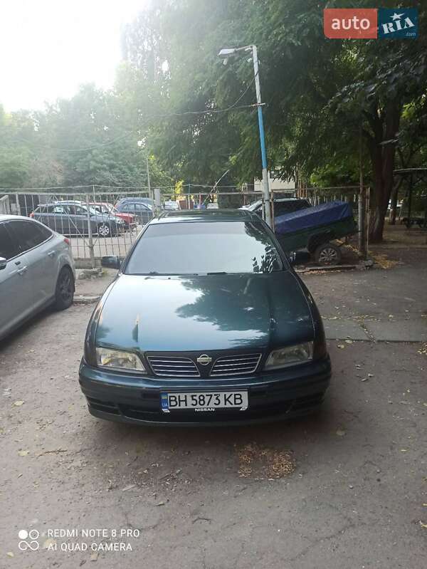 Седан Nissan Maxima 1996 в Одесі