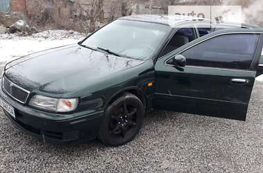 Седан Nissan Maxima 1996 в Гнивани