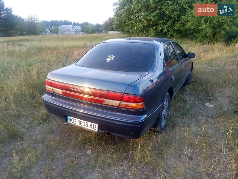 Седан Nissan Maxima 1996 в Каменском фото 5 Седан Nissan Maxima 1996 в Каменском