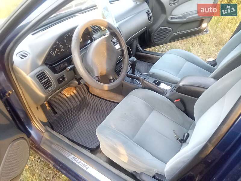 Седан Nissan Maxima 1996 в Каменском фото 12 Седан Nissan Maxima 1996 в Каменском