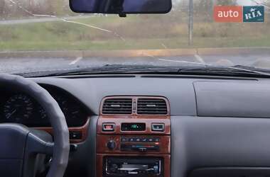 Седан Nissan Maxima 1997 в Дніпрі