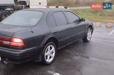 Седан Nissan Maxima 1997 в Дніпрі