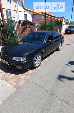 Седан Nissan Maxima 1997 в Одессе